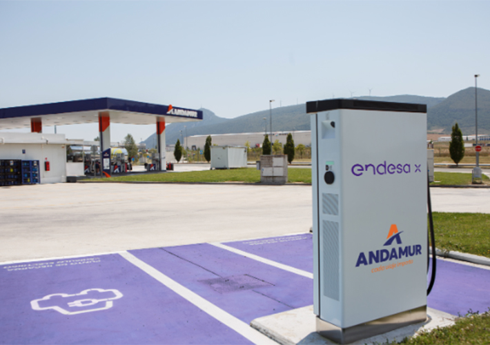 Foto LOS PRIMEROS CARGADORES RÁPIDOS DE ENDESA EN ÁREAS DE SERVICIO DE ANDAMUR, A PLENO RENDIMIENTO